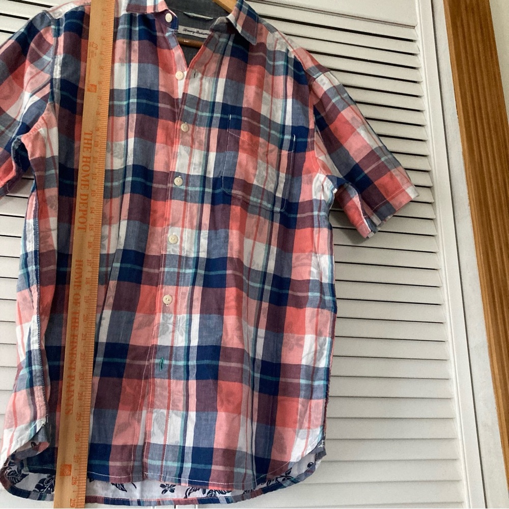 Tommy Bahama mens short sleeve shirt, double fauna
100% cotton - Picture 7 of 15